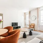 Appartement Champ De Mars - Augereau - II